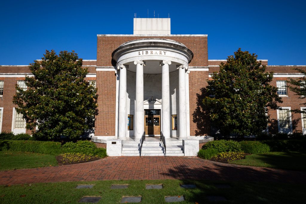 View of Jackson Library from the College Avenue side.